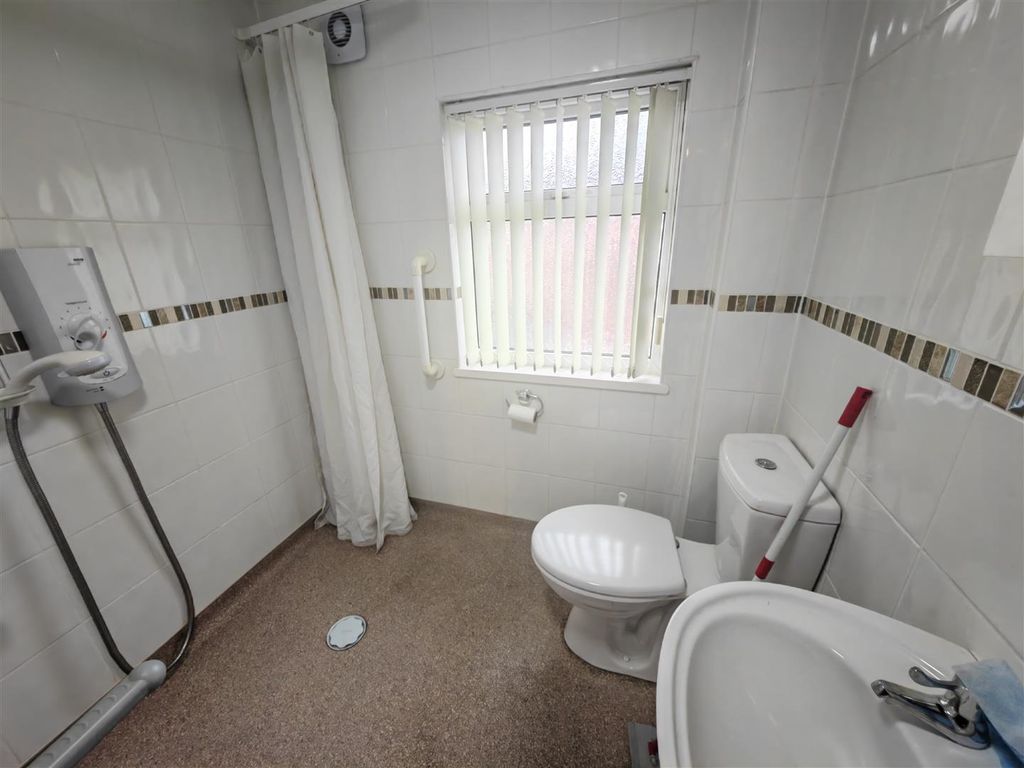 2 bed terraced house for sale in Minshull New Road, Crewe CW1, £105,000