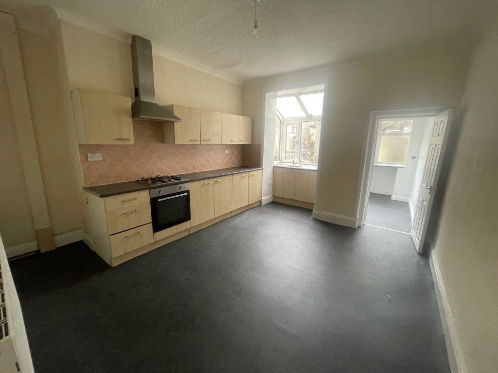 2 bed terraced house to rent in Elizabeth Street, Oswaldtwistle, Accrington BB5, £450 pcm