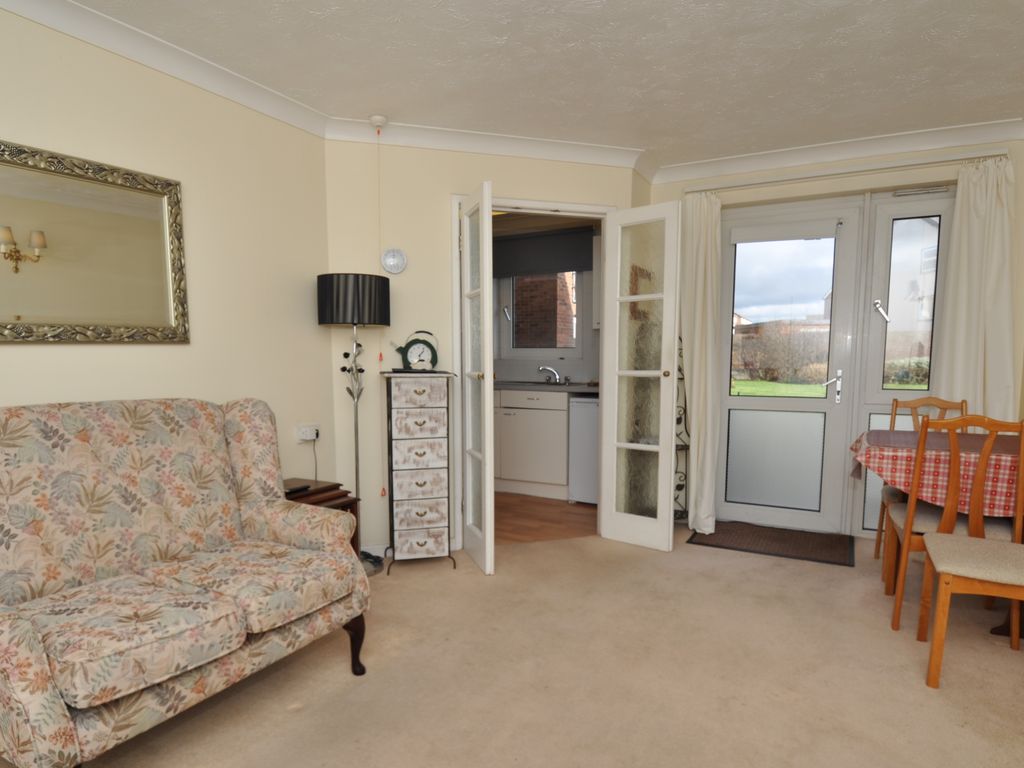 1 bed flat for sale in Clifton Drive North, St. Annes, Lytham St. Annes FY8, £59,950