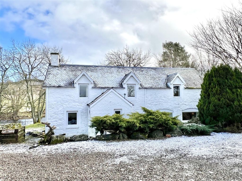 4 bed detached house for sale in Bridge Of Cally, Blairgowrie PH10, £410,000