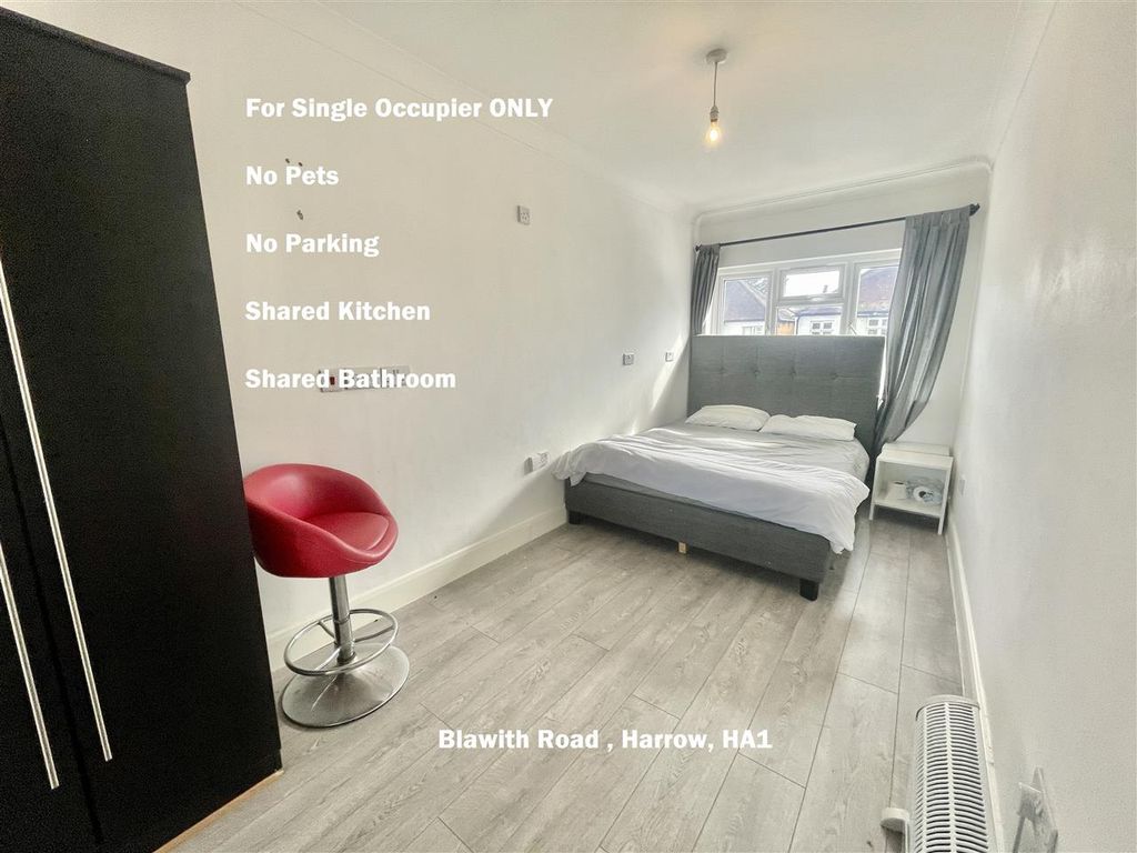 Room to rent in Blawith Road, Harrow-On-The-Hill, Harrow HA1, £850 pcm