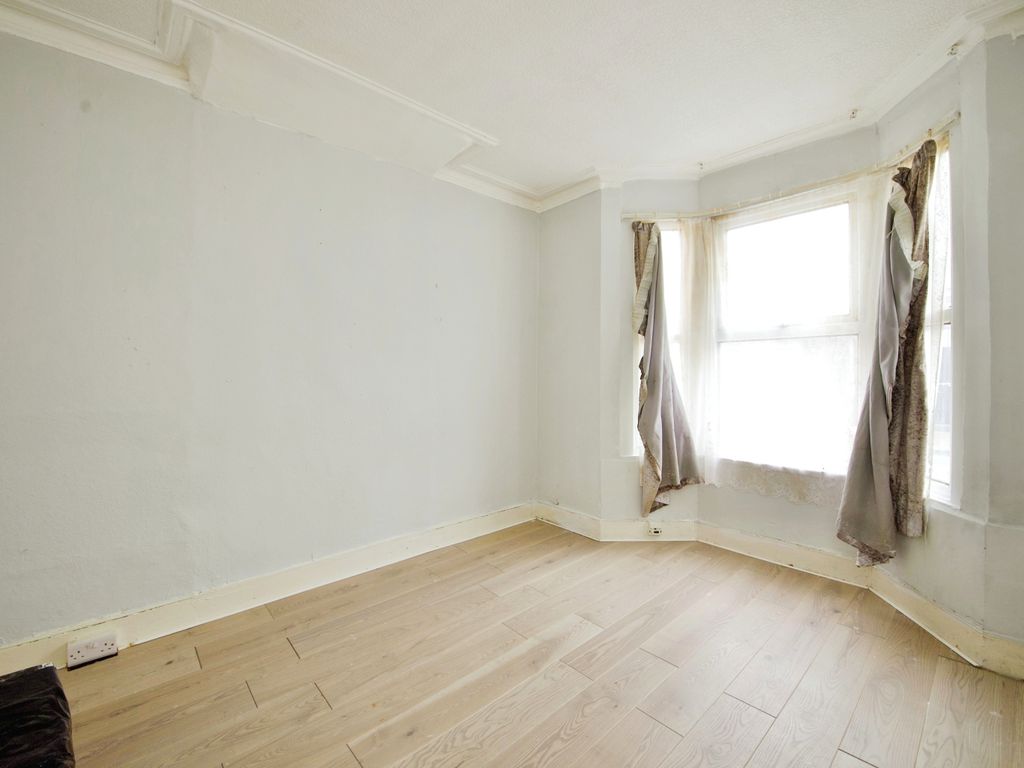 3 bed terraced house for sale in Herbert Street, London E13, £325,000