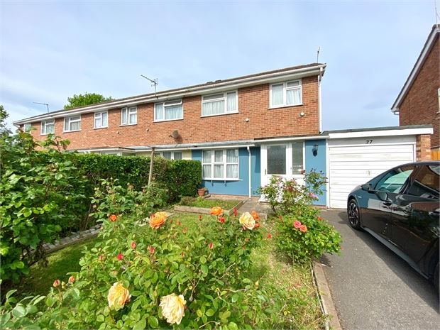 2 bed end terrace house for sale in Vicarage Close, Worle, Weston-Super-Mare, North Somerset. BS22, £200,000