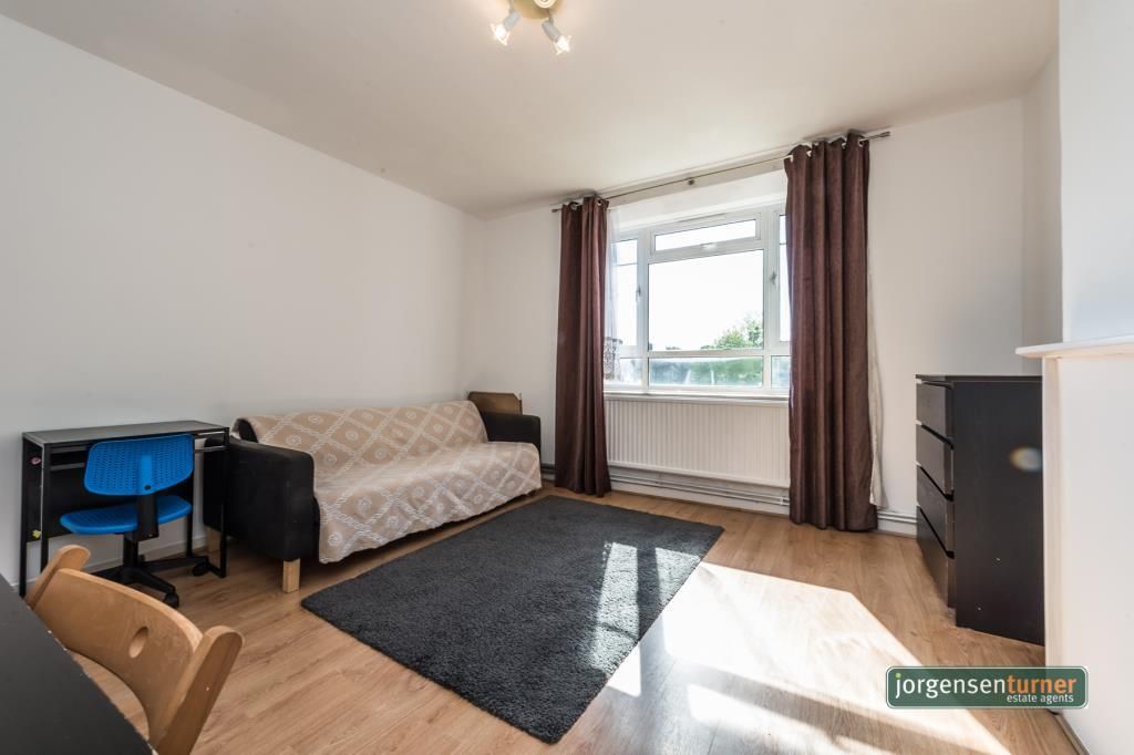 1 bed flat for sale in Campbell House, White City Estate, London, 7Pg, UK W12, £275,000