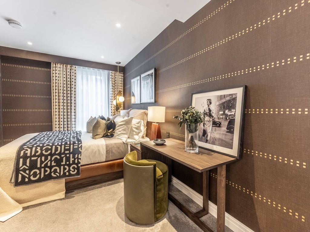 1 bed flat to rent in Chelsea Creek, Chelsea Creek, London SW6, £4,000 pcm