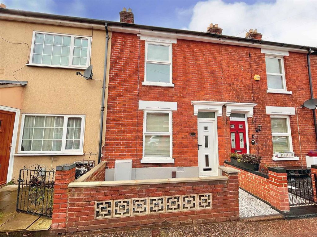 3 bed terraced house for sale in Palgrave Road, Great Yarmouth NR30, £210,000