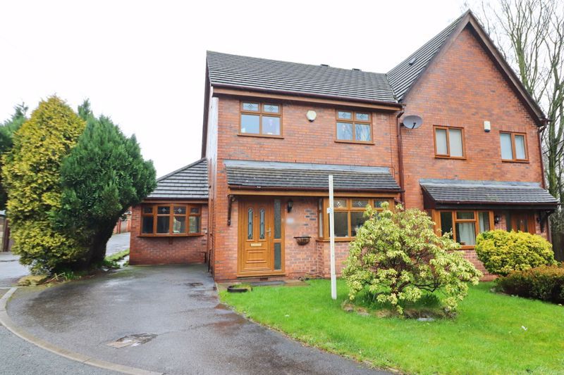 3 bed semi-detached house for sale in Albion Street, Westhoughton, Bolton BL5, £260,000