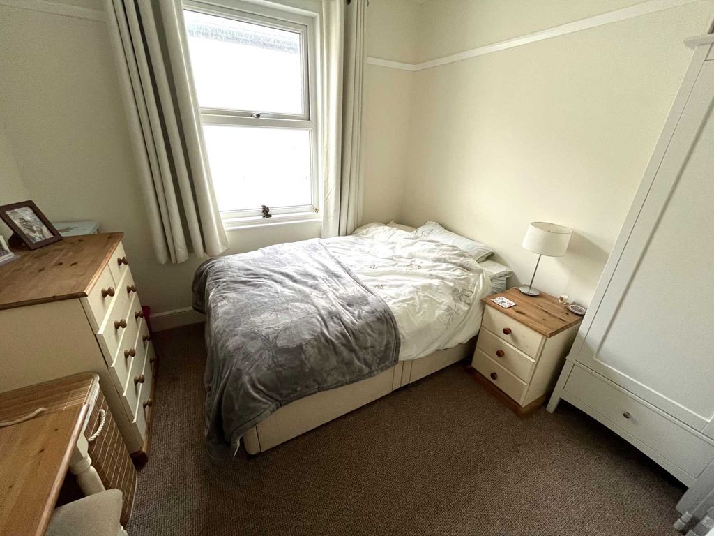 1 bed flat for sale in Alexandra Terrace, Exmouth EX8, £160,000