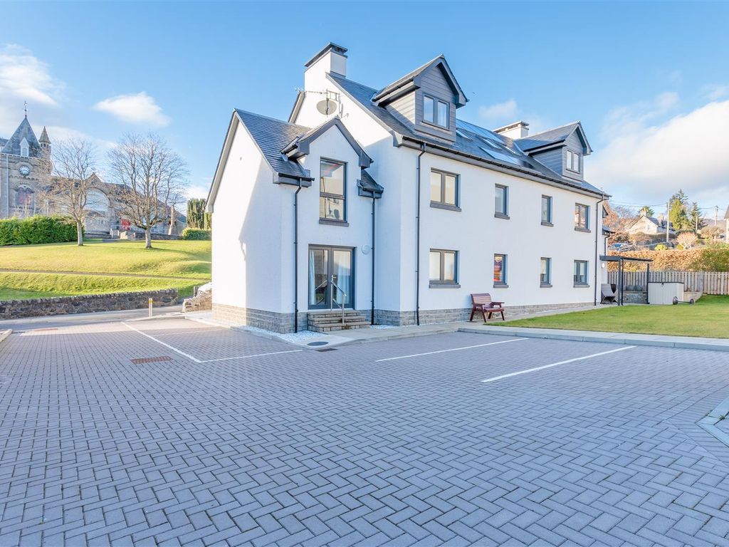 2 bed flat for sale in Bonnethill Road, Pitlochry PH16, £190,000