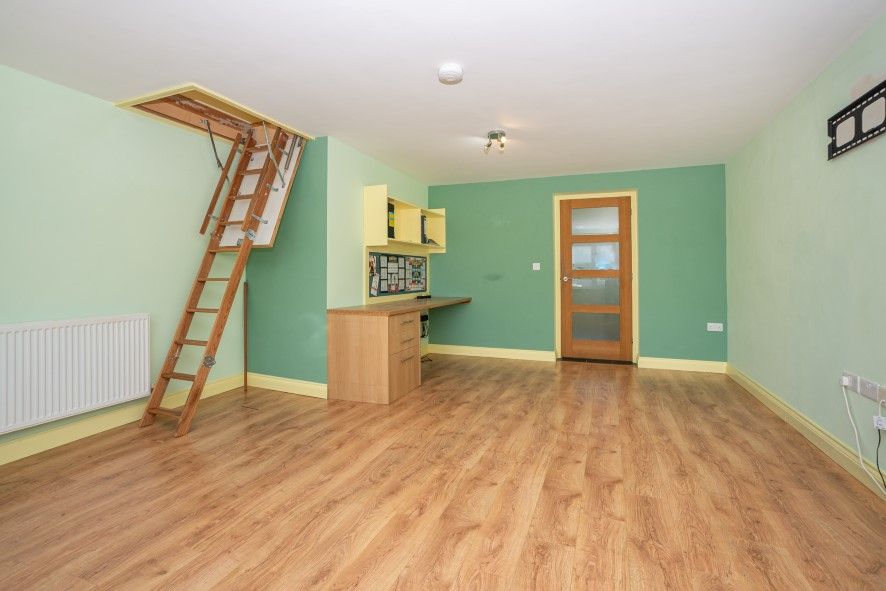 3 bed end terrace house for sale in 33 Beach Road, Y Felinheli, Gwynedd, Gwynedd LL56, £175,000