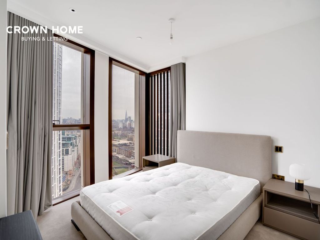 3 bed flat to rent in Thames City, Nine Elms SW8, £5,880 pcm
