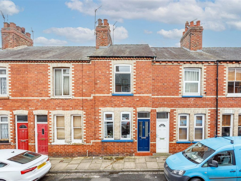 2 bed terraced house for sale in Curzon Terrace, York YO23, £240,000