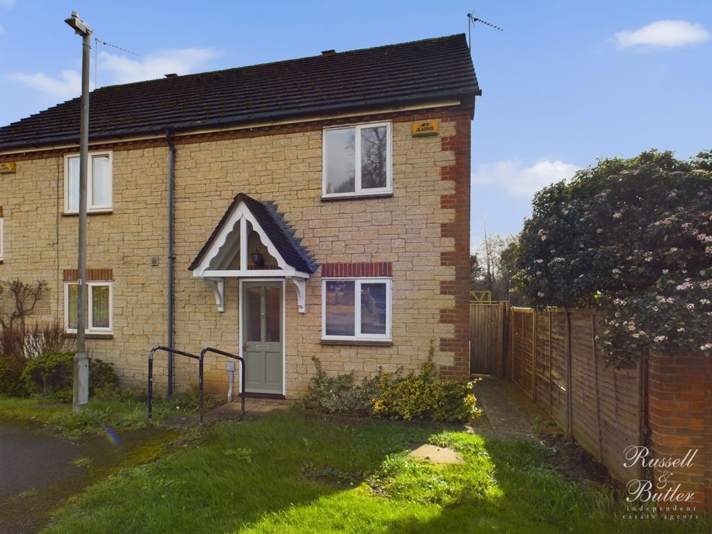 3 bed semi-detached house for sale in Wharfside Place, Buckingham MK18, £319,995