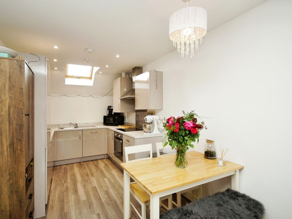 2 bed flat for sale in Dowsell Way, Bristol, Avon BS37, £240,000