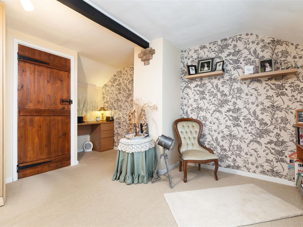 1 bed semi-detached house for sale in High Street, Stotfold, Hitchin SG5, £199,950