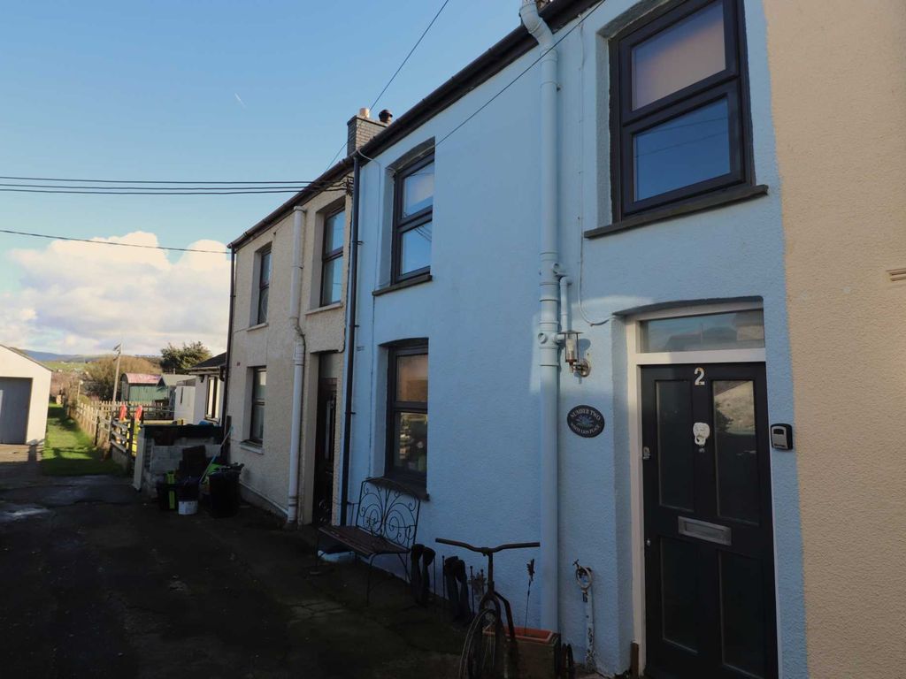 2 bed terraced house for sale in White Lion Place, Borth SY24, £175,000