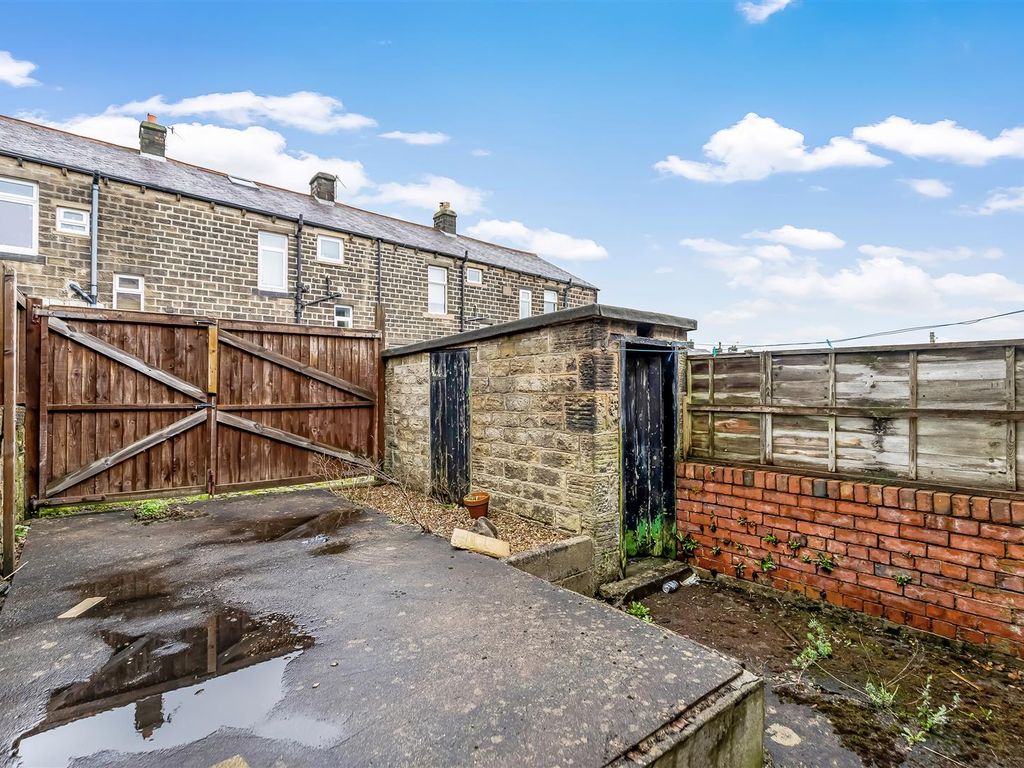 2 bed terraced house for sale in Barrett Street, Silsden, Keighley BD20, £175,000