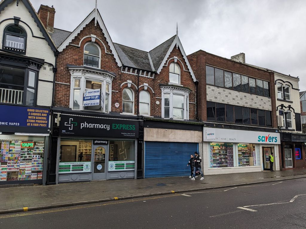 Retail premises to let in Linthorpe Road, Middlesbrough TS1, £18,000 pa