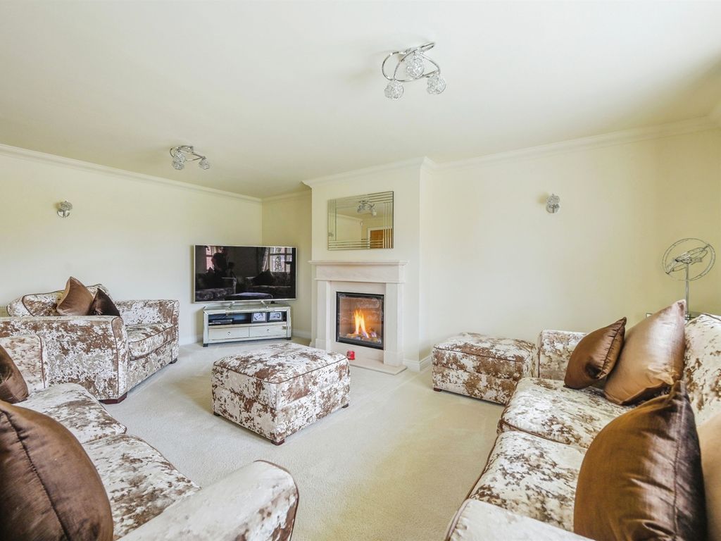 4 bed detached house for sale in Saracens Court, Brailsford, Ashbourne DE6, £600,000