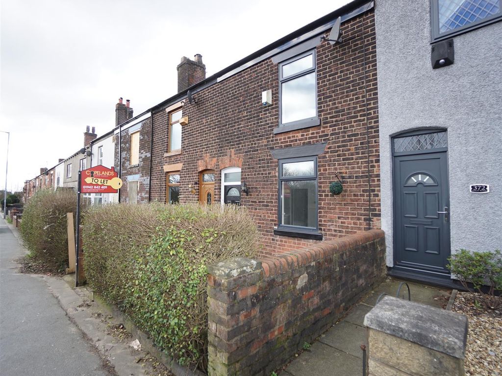 2 bed terraced house to rent in Leigh Road, Westhoughton, Bolton BL5, £795 pcm