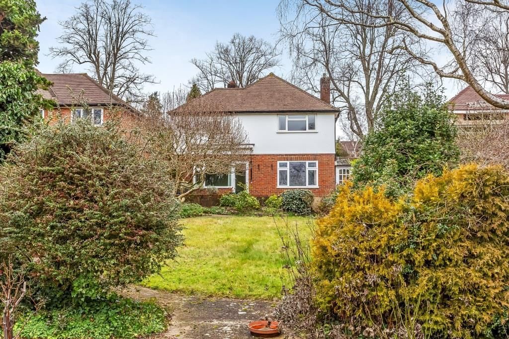 3 bed property for sale in Ashcombe Road, Dorking RH4, £895,000