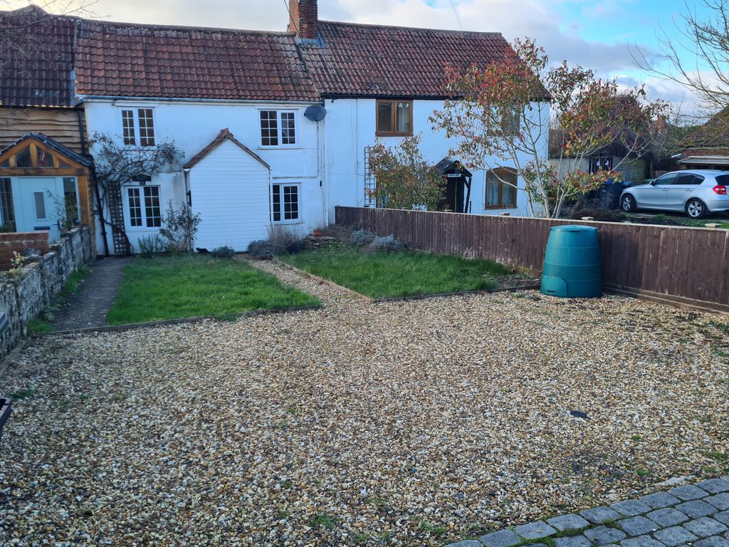 3 bed terraced house to rent in Woodrow Road, Melksham, Wiltshire SN12, £1,200 pcm