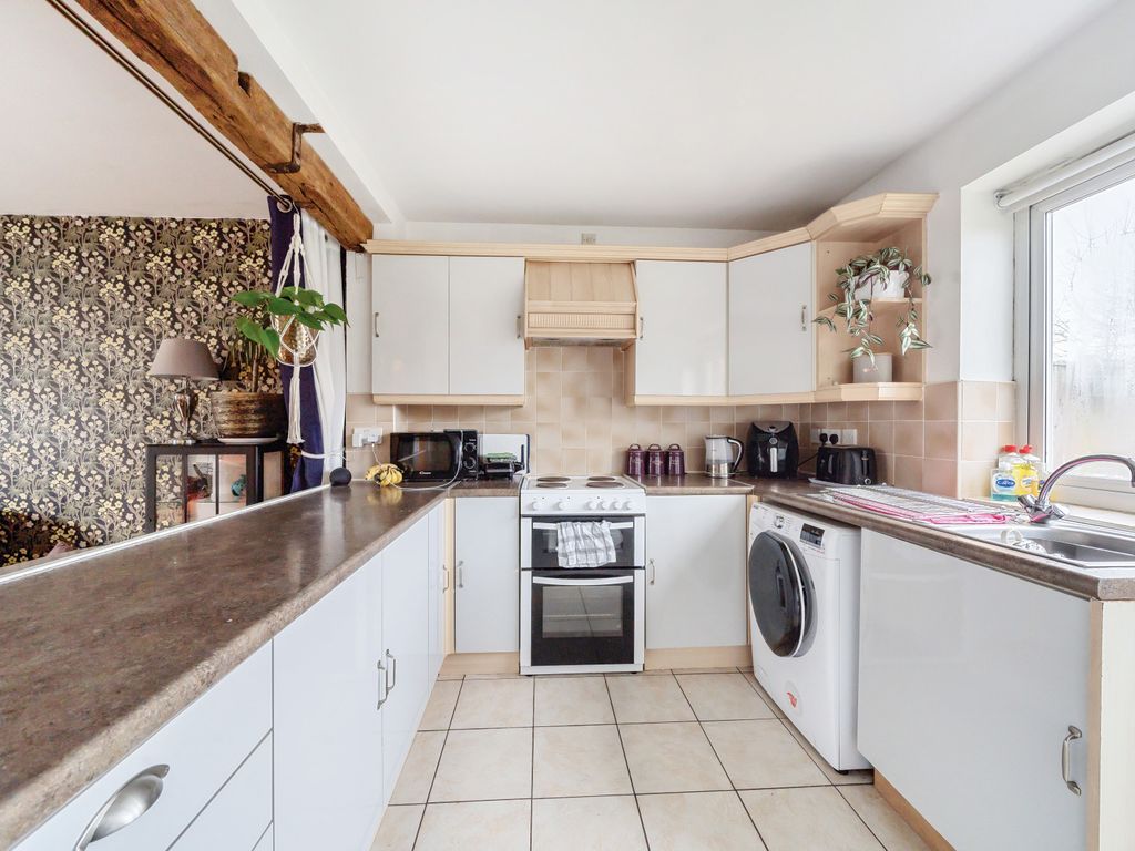 2 bed flat for sale in Templefields, Andoversford, Cheltenham, Gloucestershire GL54, £320,000