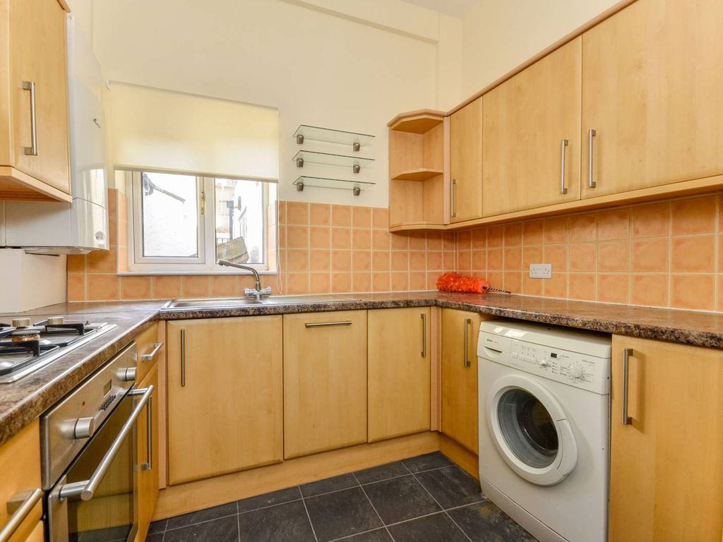 1 bed flat to rent in Lordship Lane, East Dulwich, London SE22, £2,817 pcm