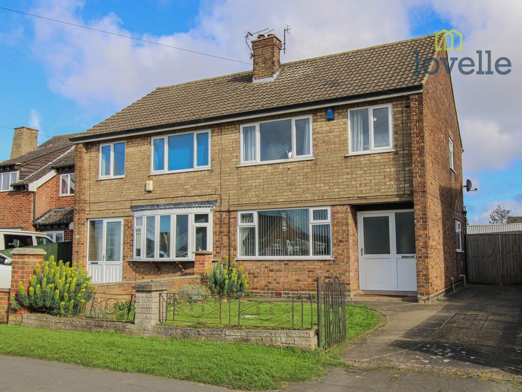 3 bed semi-detached house for sale in Bluestone Lane, Immingham DN40, £137,500