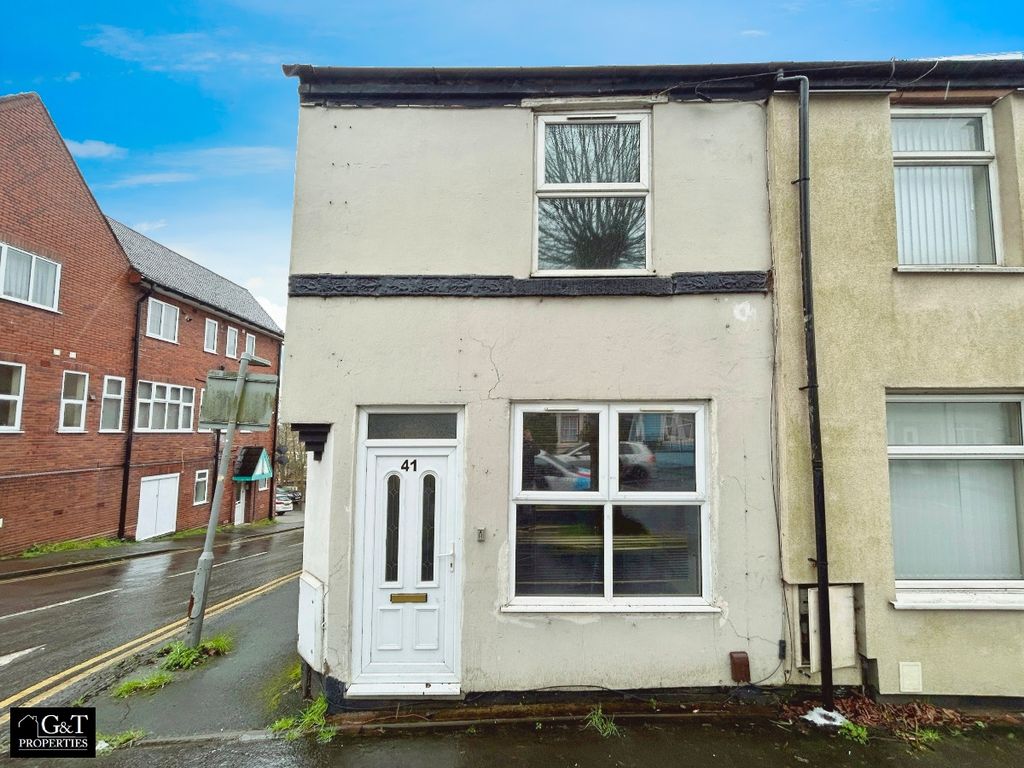 2 bed end terrace house to rent in Church Street, Brierley Hill DY5, £750 pcm