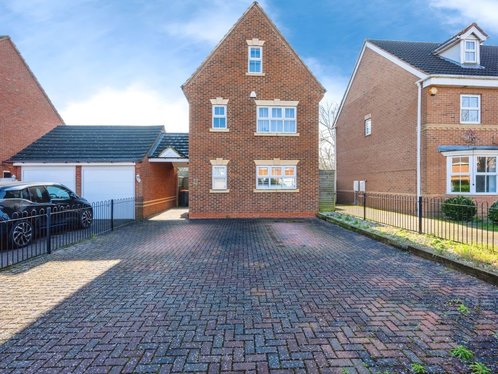 4 bed detached house for sale in Bayham Close, Elstow, Bedford, Bedfordshire MK42, £460,000