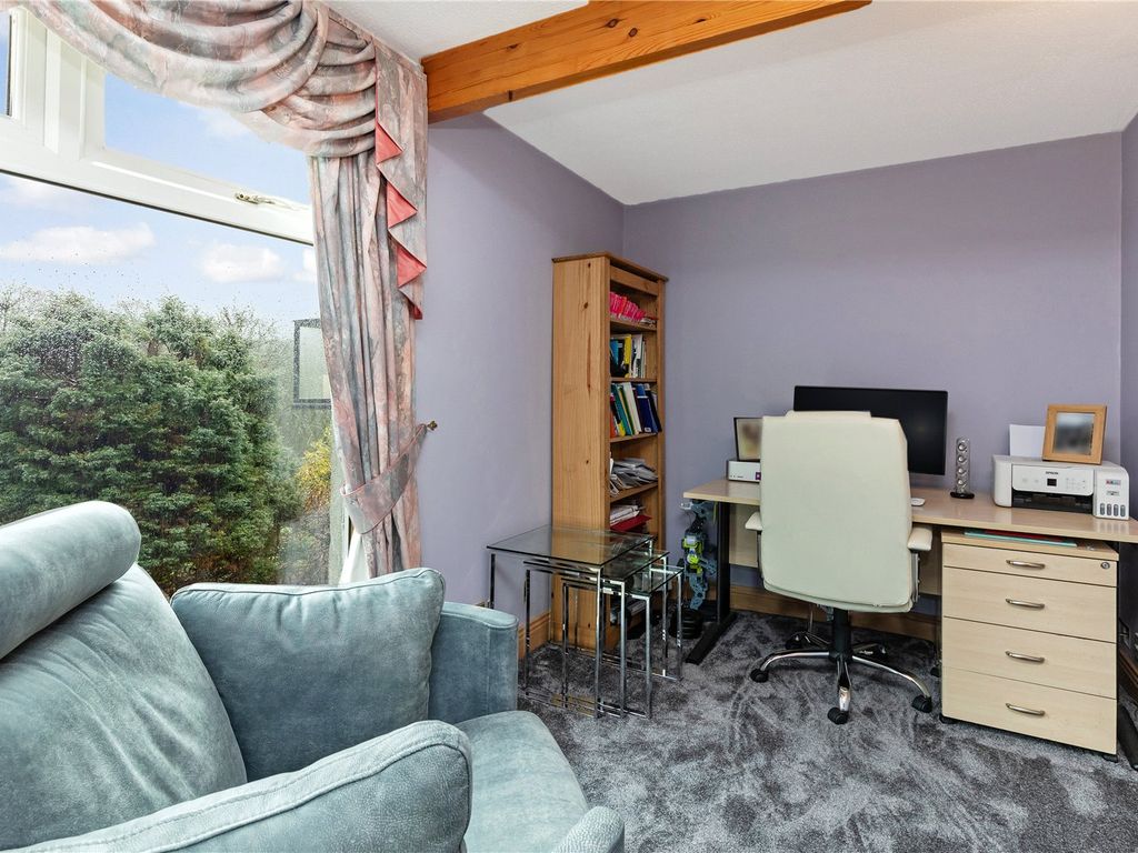 4 bed detached house for sale in Calderglen Road, Calderglen, East Kilbride, South Lanarkshire G74, £375,000