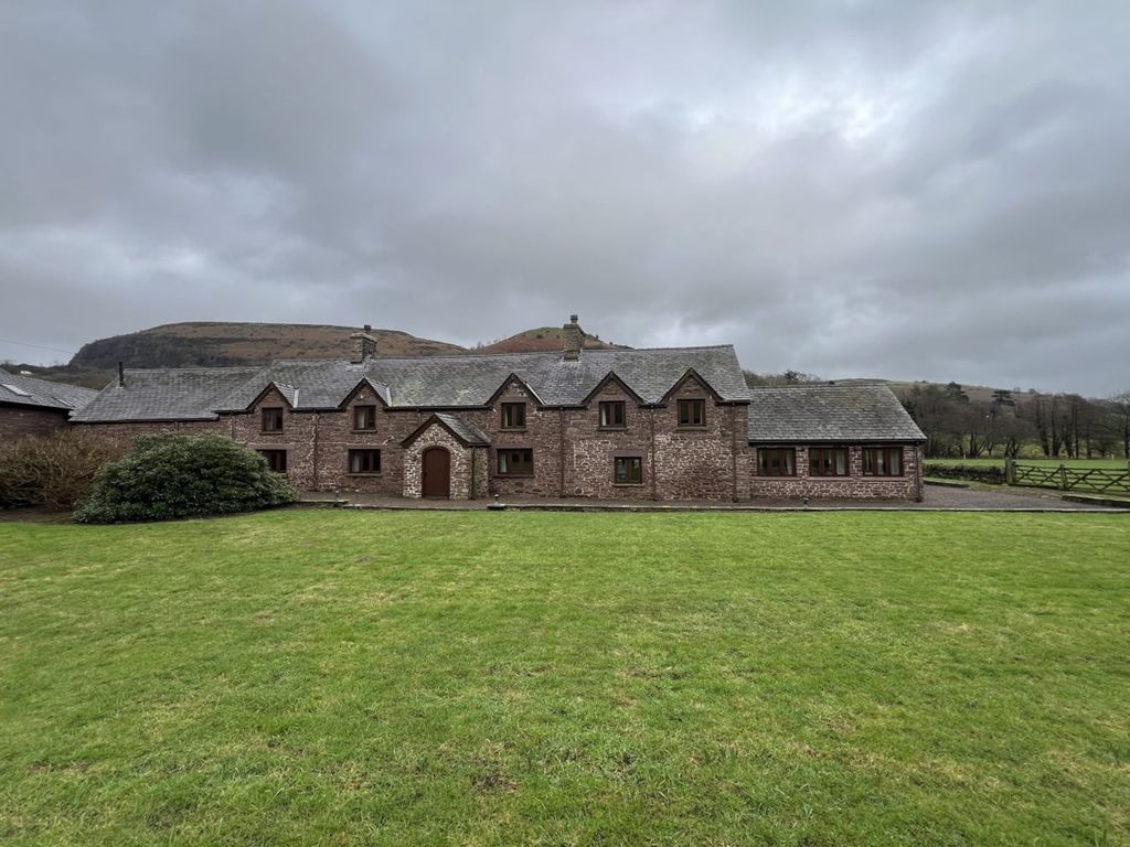 4 bed detached house to rent in Cwmyoy, Abergavenny NP7, £2,000 pcm