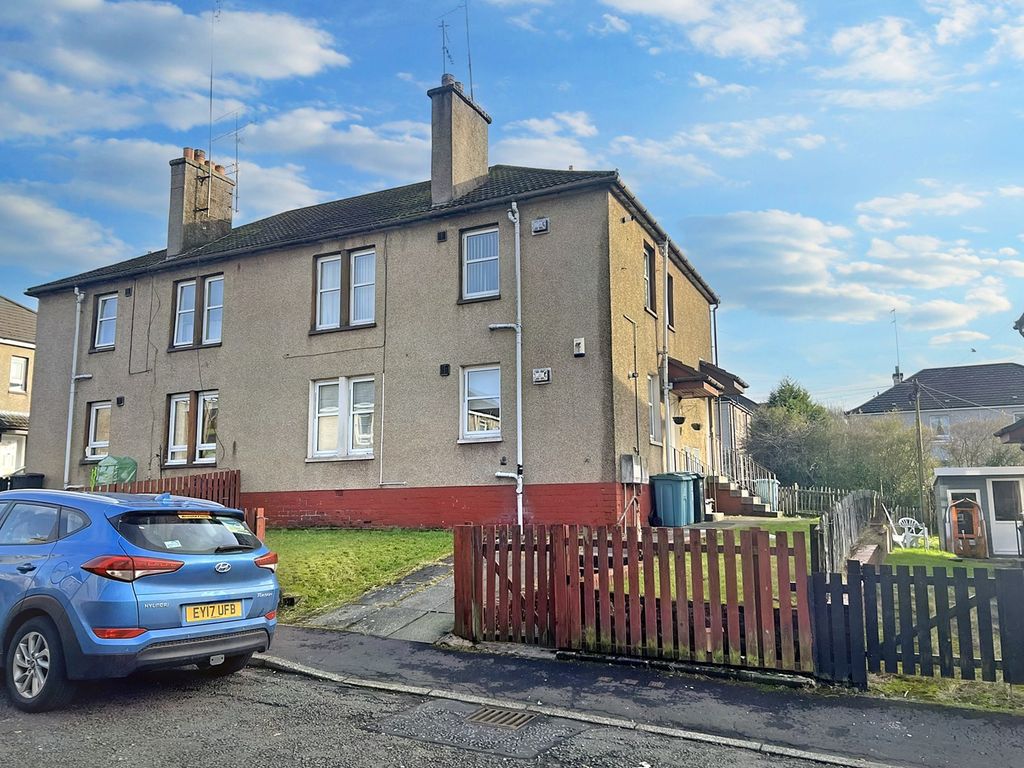 2 bed flat for sale in Hillview Avenue, Kilsyth G65, £64,999