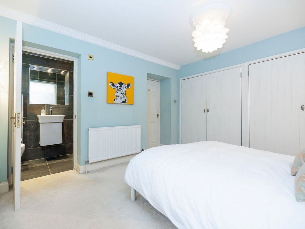 3 bed flat for sale in Heriot Row, Edinburgh EH3, £685,000