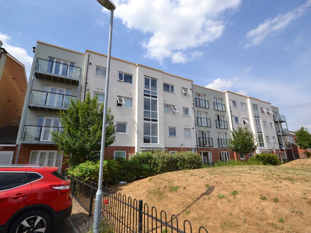 2 bed flat for sale in Onyx Crescent, Leicester LE4, £125,000