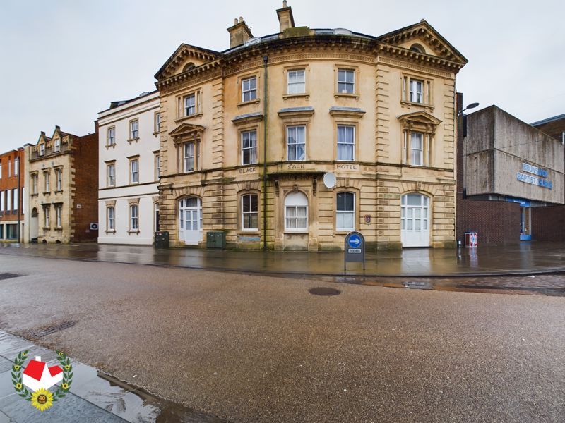 1 bed flat for sale in Black Swan, Commercial Road, Gloucester GL1, £95,000