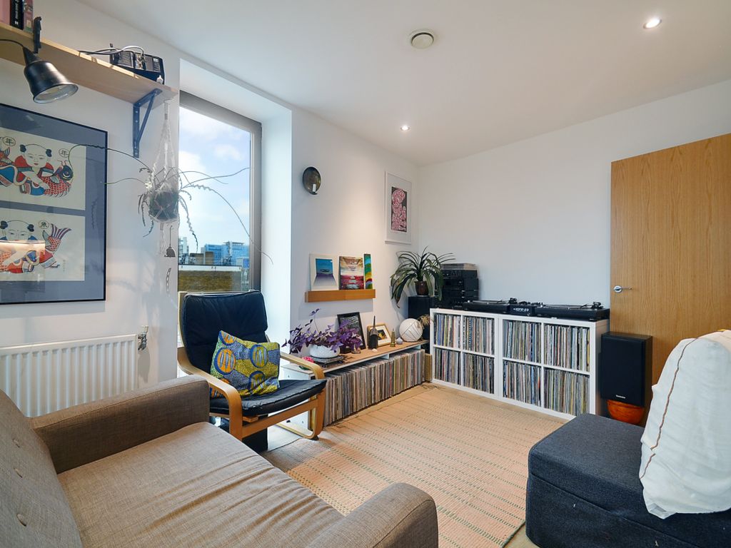 1 bed flat for sale in 160 Buckhurst Street, London E2, £239,250