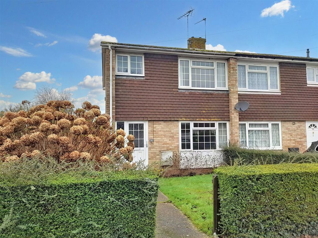 3 bed end terrace house for sale in Woodgate Park, Woodgate, Chichester PO20, £275,000