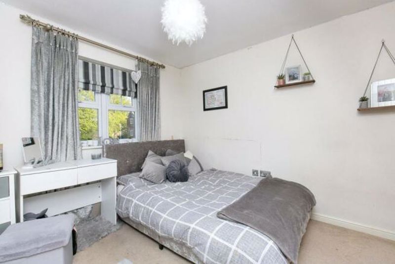 4 bed terraced house for sale in Llys Onnen, Llandudno Junction LL31, £269,950