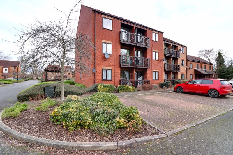 1 bed flat for sale in Peter James Court, Astonfields, Stafford ST16, £105,000