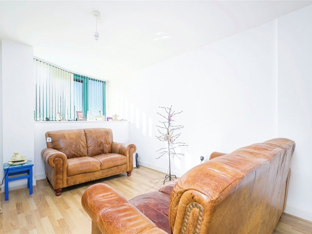 1 bed flat for sale in The Crescent, Plymouth, Devon PL1, £120,000