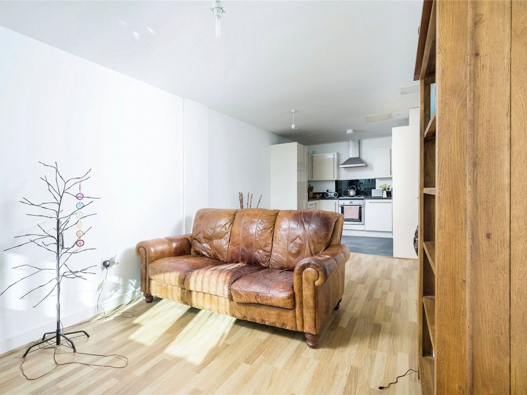 1 bed flat for sale in The Crescent, Plymouth, Devon PL1, £120,000