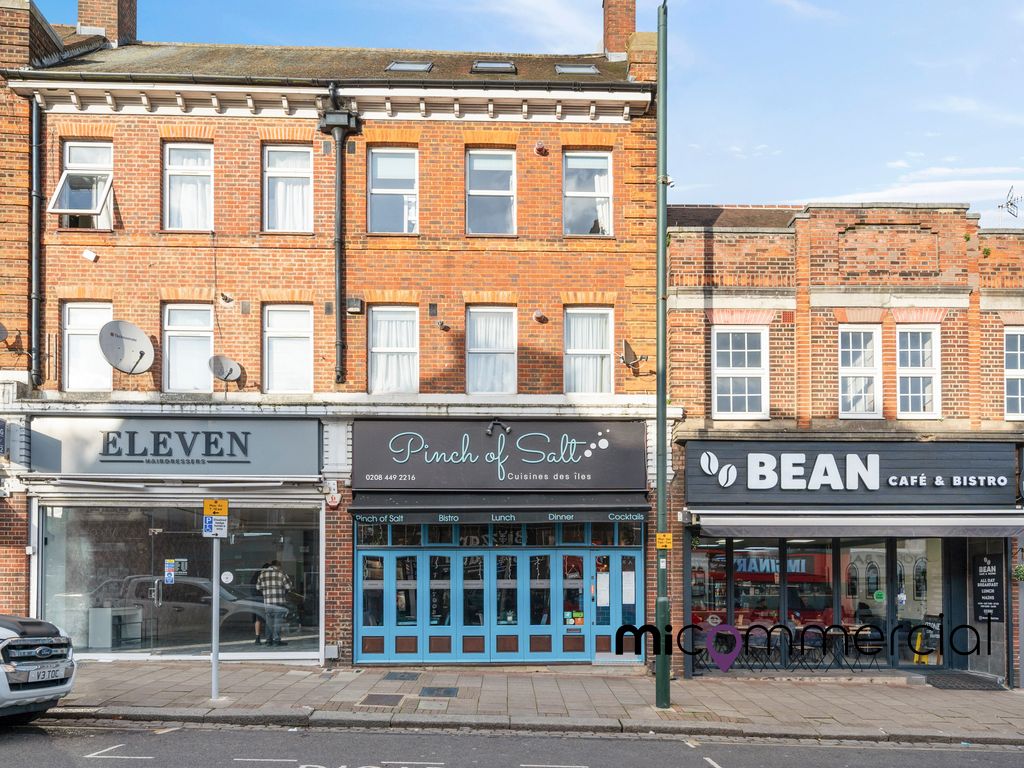 Retail premises for sale in East Barnet Road, New Barnet, Barnet EN4, £65,000