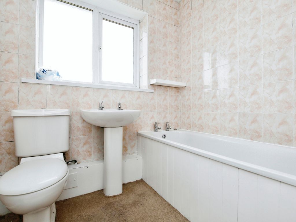 2 bed flat for sale in Blanchland Avenue, Durham DH1, £95,000