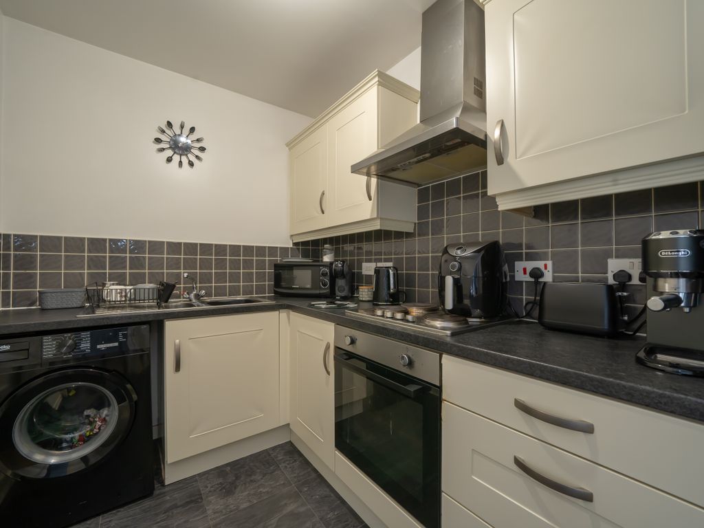 2 bed flat for sale in Lockfield, Runcorn WA7, £90,000