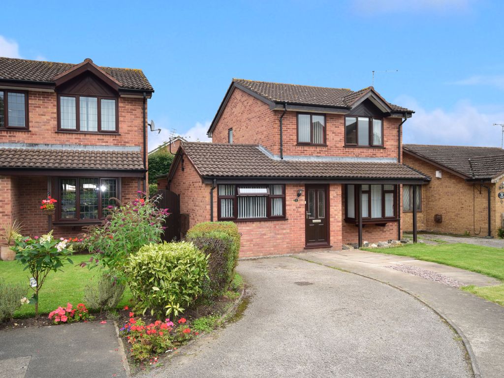 4 bed detached house for sale in Walnut Drive, Whitchurch SY13, £269,500