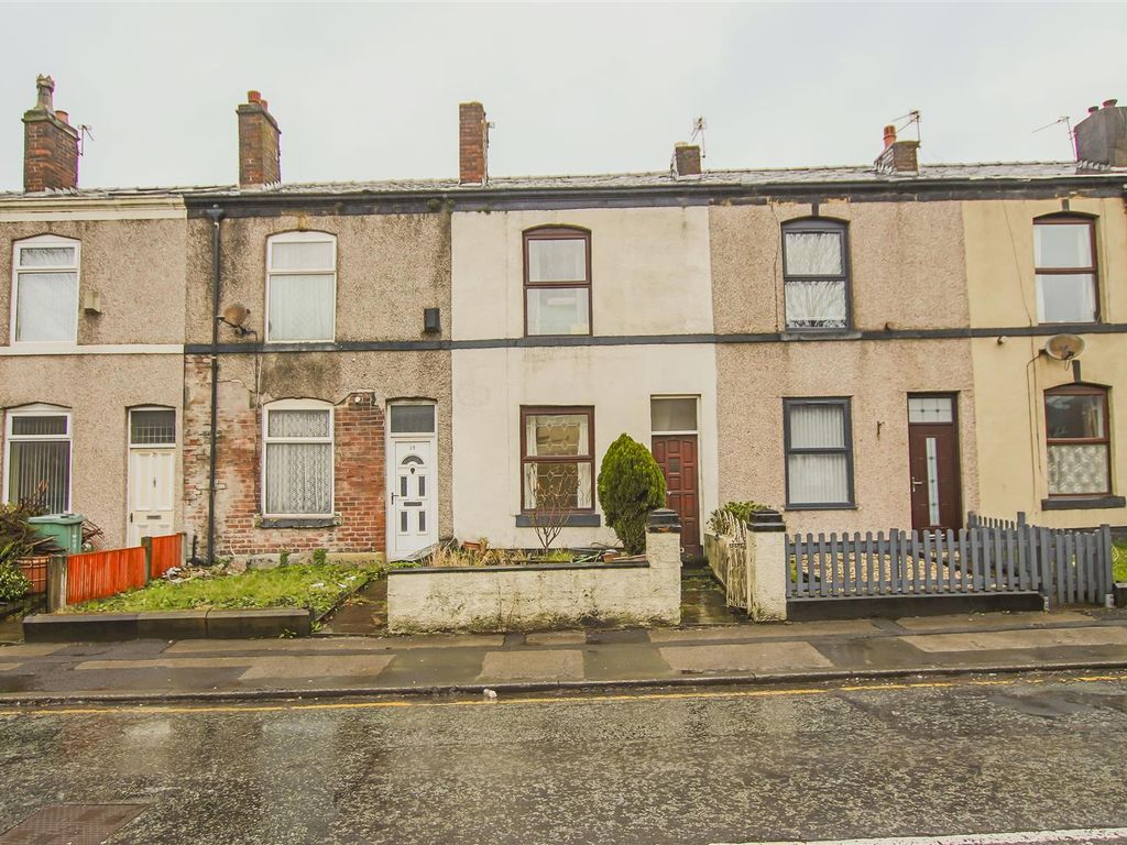 2 bed terraced house for sale in Bond Street, Bury BL9, £95,000