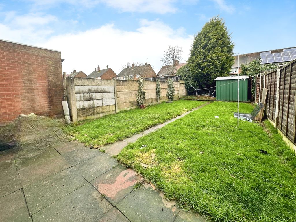 3 bed terraced house for sale in Margam Crescent, Bloxwich WS3, £160,000