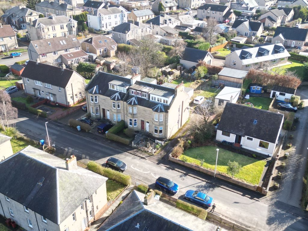 2 bed flat for sale in Douglas Street, Carluke ML8, £95,000